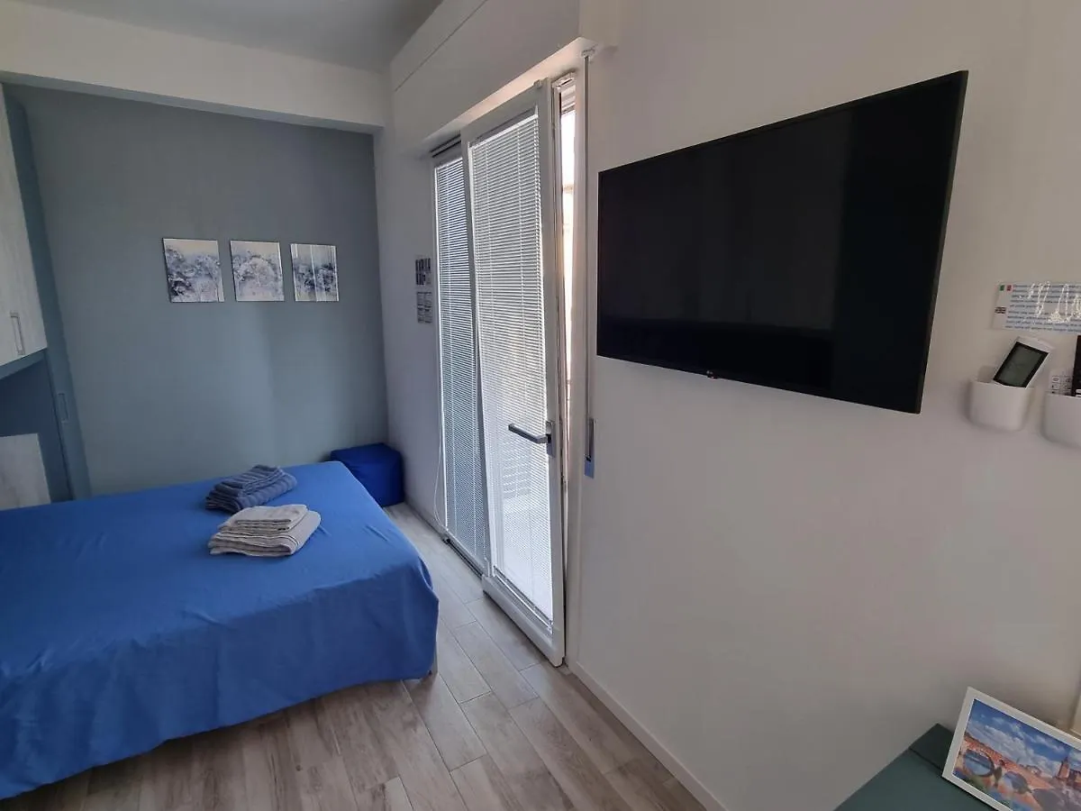 Blue House Apartment - San Massimo ורונה 0*,