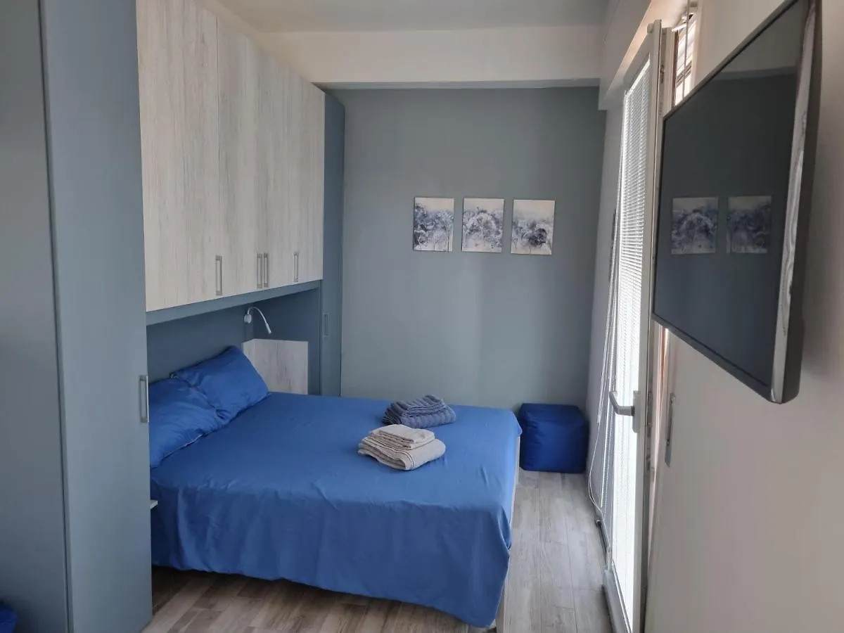 Blue House Apartment - San Massimo ורונה 0*,  איטליה