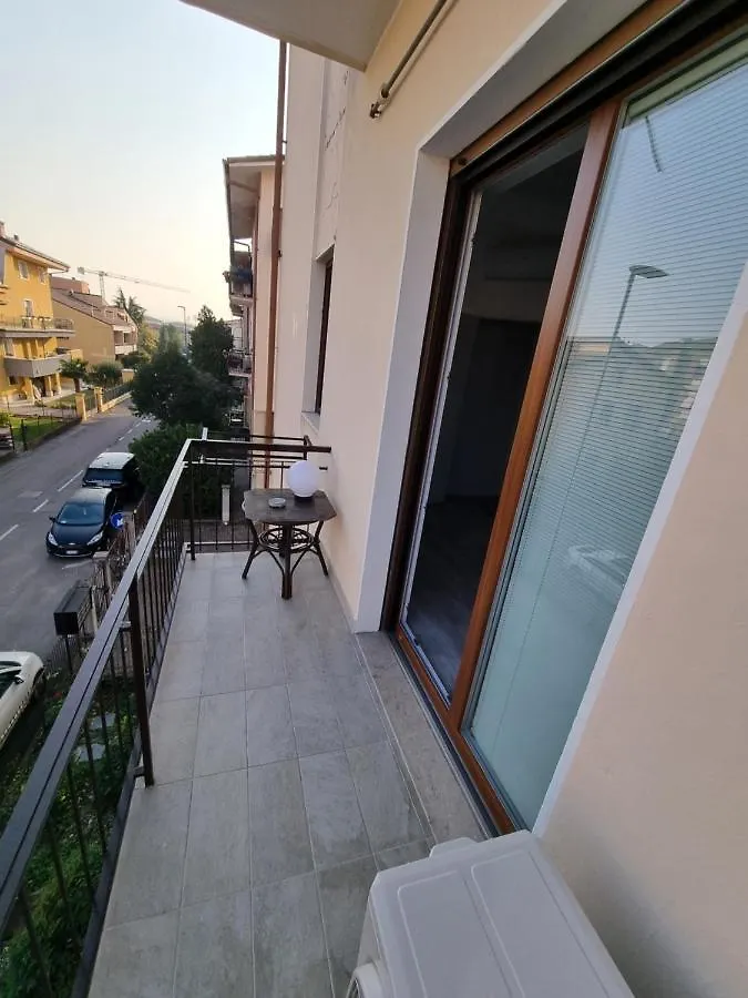 Blue House Apartment - San Massimo ורונה